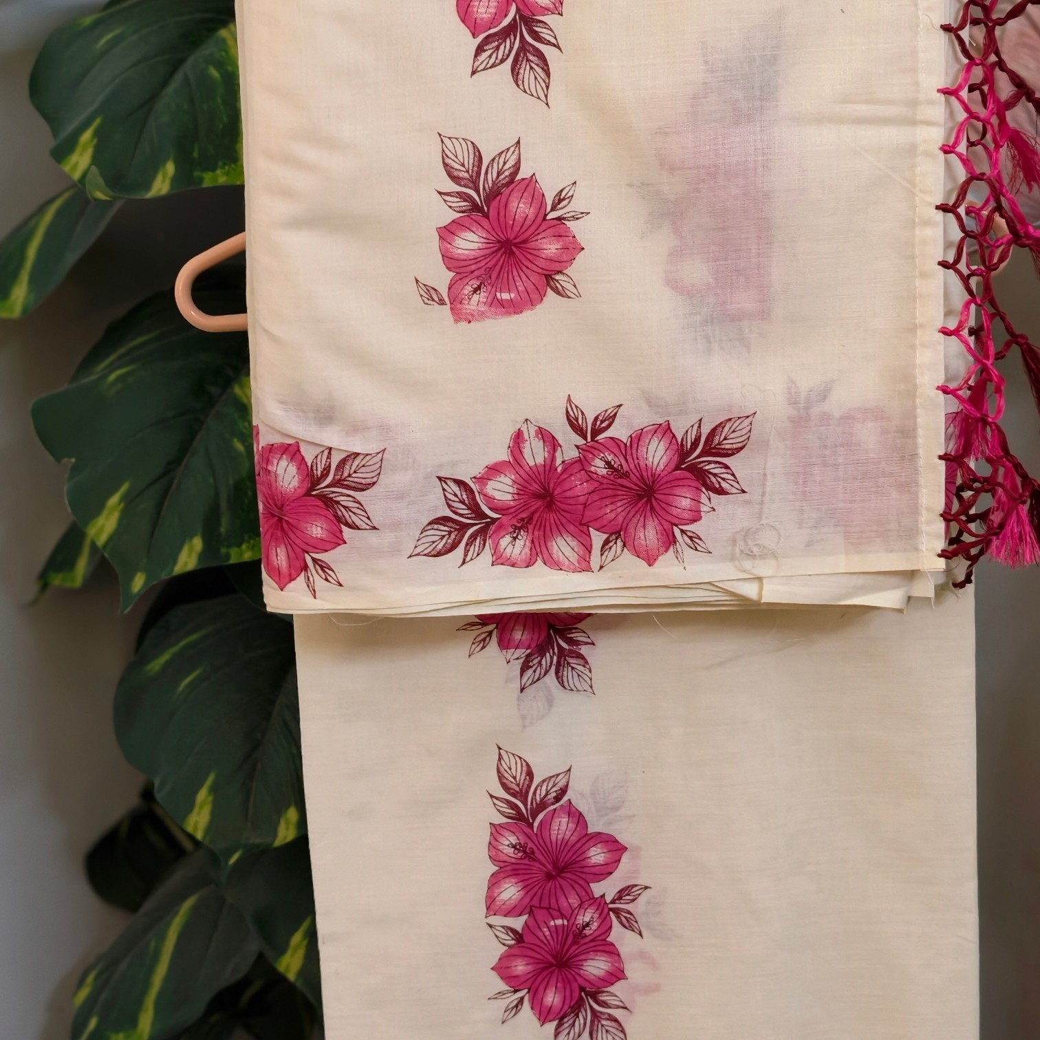 Traditional kerala cotton set mundu with floral print