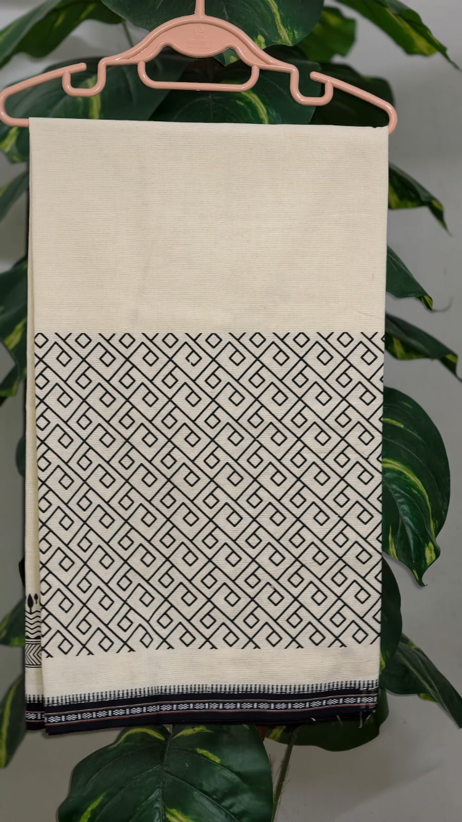 Men’s Pure Cotton Designer Mundu – Classic Kerala Elegance